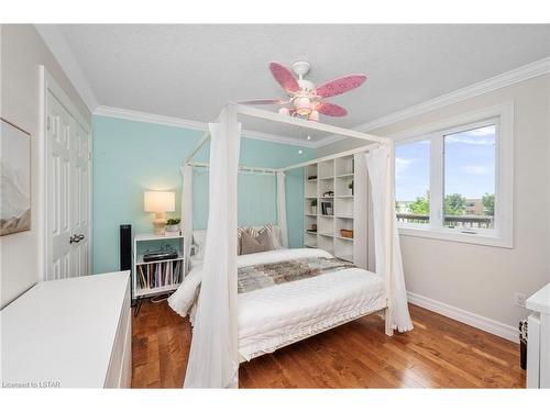 1494 Lawson Road, London, ON - Indoor Photo Showing Bedroom