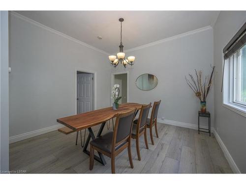 948 Princess Avenue, London, ON - Indoor Photo Showing Dining Room