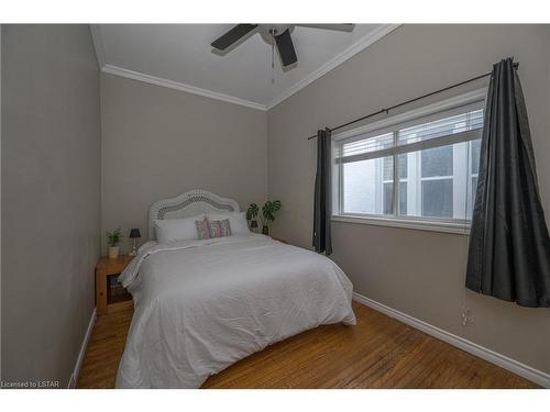 948 Princess Avenue, London, ON - Indoor Photo Showing Bedroom