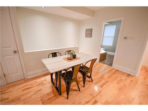 67 Briscoe Street E, London, ON - Indoor Photo Showing Dining Room