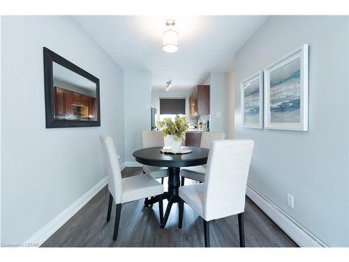 70-166 Southdale Road, London, ON - Indoor Photo Showing Dining Room