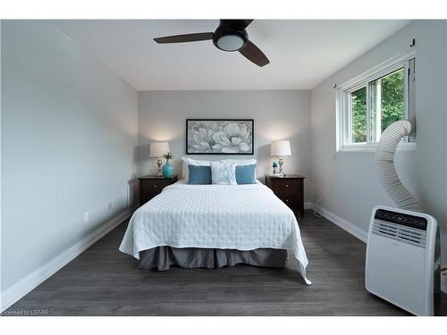 70-166 Southdale Road, London, ON - Indoor Photo Showing Bedroom