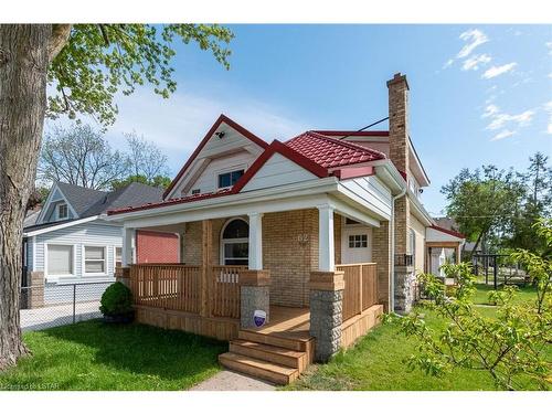 62 Sackville Street, London, ON - Outdoor With Deck Patio Veranda