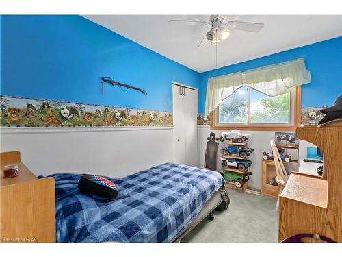 289 Whiting Street, Ingersoll, ON - Indoor Photo Showing Bedroom