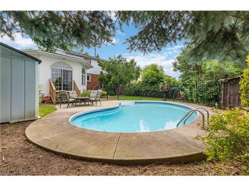 289 Whiting Street, Ingersoll, ON - Outdoor With In Ground Pool With Backyard