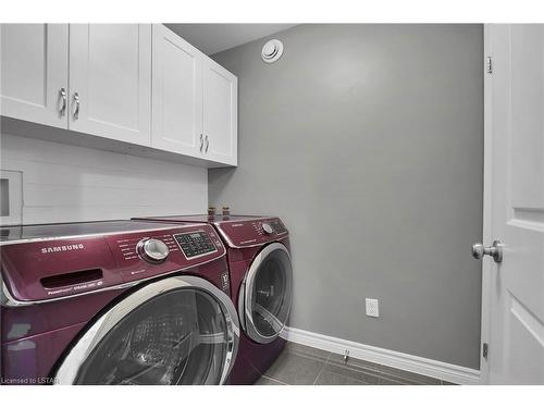 79-765 Killarney Road, London, ON - Indoor Photo Showing Laundry Room