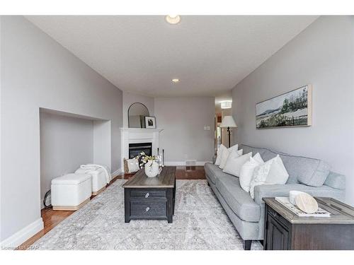 1741 Jubilee Drive, London, ON - Indoor Photo Showing Living Room With Fireplace