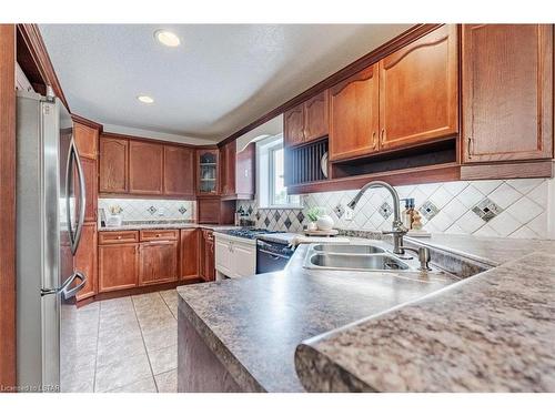 1741 Jubilee Drive, London, ON - Indoor Photo Showing Kitchen With Double Sink
