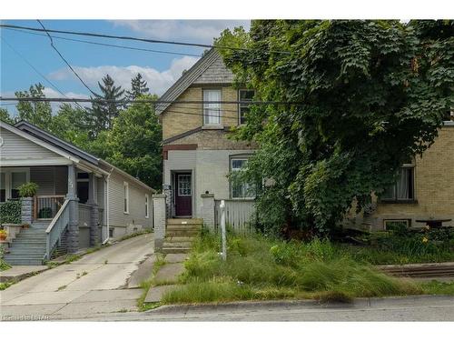 621 Dufferin Avenue, London, ON - Outdoor With Facade