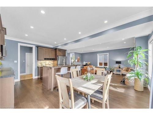 33-41 Earlscourt Terrace, Komoka, ON - Indoor Photo Showing Dining Room