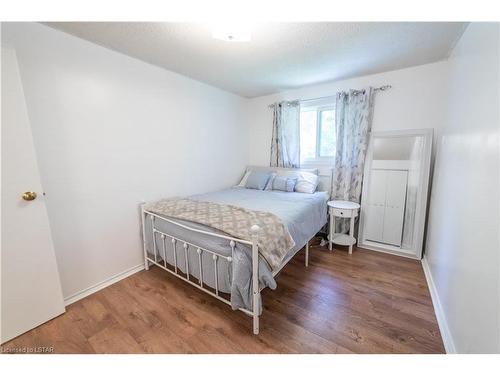 58-1318 Highbury Avenue N, London, ON - Indoor Photo Showing Bedroom