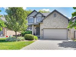 860 Talisman Crescent  London, ON N6K 0B7