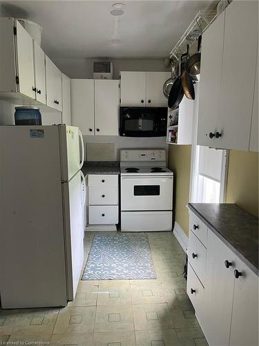 1457 97 Regional Road, Flamborough, ON - Indoor Photo Showing Kitchen