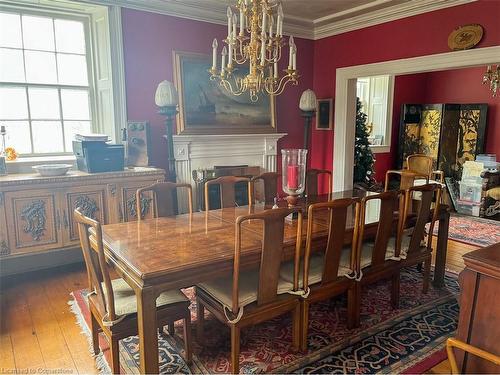 1457 97 Regional Road, Flamborough, ON - Indoor Photo Showing Dining Room