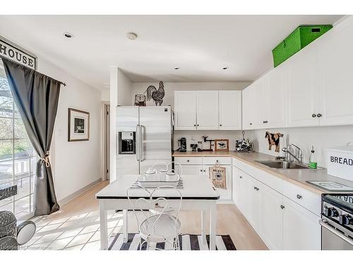 548 Campbellville Road, Flamborough, ON - Indoor Photo Showing Kitchen