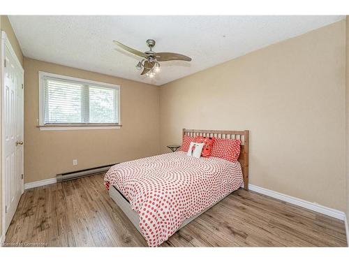 1291 Old #8 Highway, Flamborough, ON - Indoor Photo Showing Bedroom