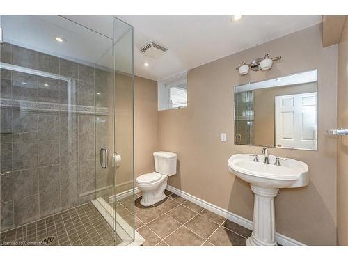 1291 Old #8 Highway, Flamborough, ON - Indoor Photo Showing Bathroom