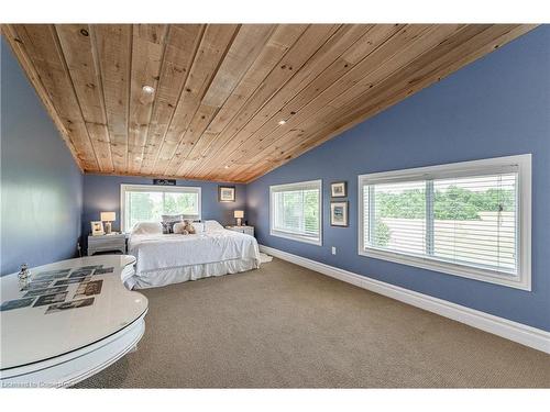 1291 Old #8 Highway, Flamborough, ON - Indoor Photo Showing Bedroom