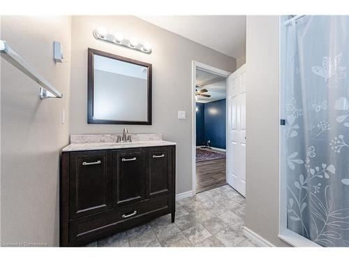 1291 Old #8 Highway, Flamborough, ON - Indoor Photo Showing Bathroom