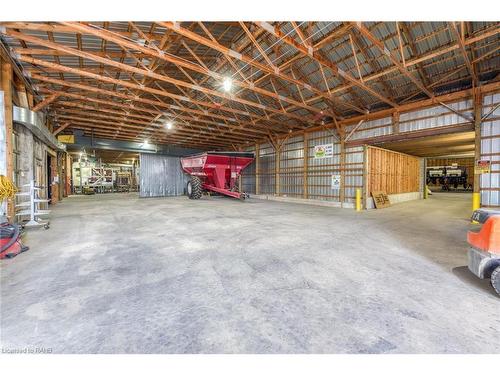 1289 #54 Highway, Caledonia, ON - Indoor Photo Showing Garage