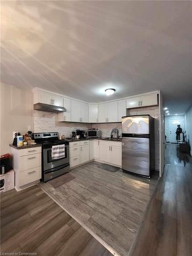 18-8646 Willoughby Drive, Niagara Falls, ON - Indoor Photo Showing Kitchen