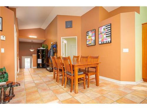 57 Talbot Avenue, Welland, ON - Indoor Photo Showing Dining Room