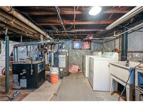 30 Cannon Street W, Hamilton, ON - Indoor Photo Showing Laundry Room