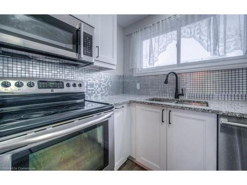 15-149 St Catharines Street, Smithville, ON - Indoor Photo Showing Kitchen With Upgraded Kitchen