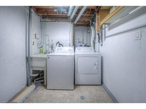 15-149 St Catharines Street, Smithville, ON - Indoor Photo Showing Laundry Room