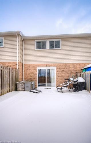 15-149 St Catharines Street, Smithville, ON - Outdoor With Exterior