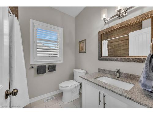 11 Taishan Place, Waterford, ON - Indoor Photo Showing Bathroom