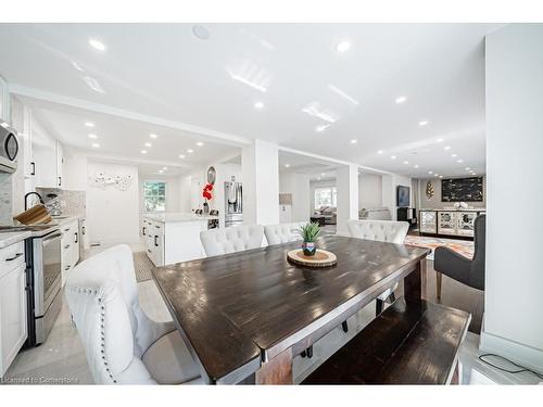 704 Old Dundas Road, Hamilton, ON - Indoor Photo Showing Kitchen With Upgraded Kitchen