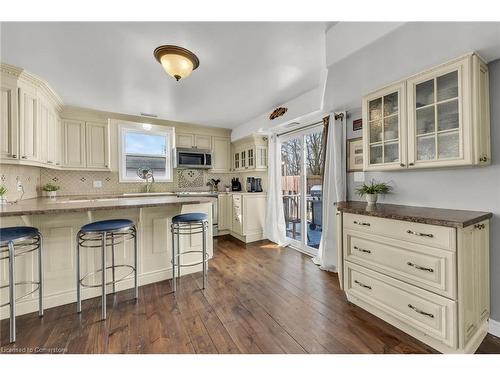 898 Port Maitland Road, Port Maitland, ON - Indoor Photo Showing Kitchen