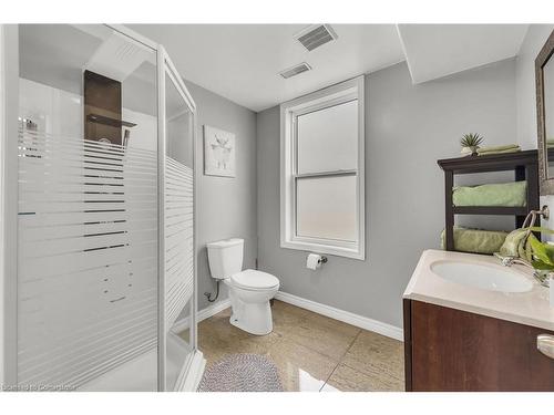 898 Port Maitland Road, Port Maitland, ON - Indoor Photo Showing Bathroom