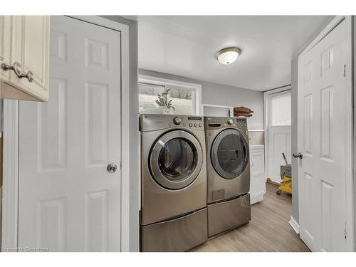 898 Port Maitland Road, Port Maitland, ON - Indoor Photo Showing Laundry Room