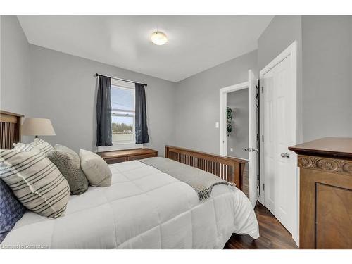 898 Port Maitland Road, Port Maitland, ON - Indoor Photo Showing Bedroom