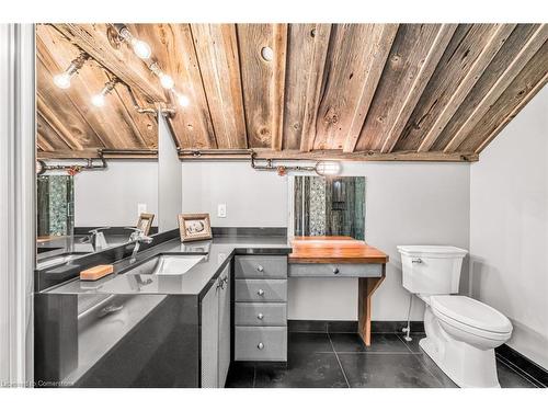 1399 Safari Road, Flamborough, ON - Indoor Photo Showing Bathroom