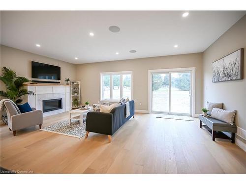 88 St. Michael'S Street, Delhi, ON - Indoor Photo Showing Living Room With Fireplace