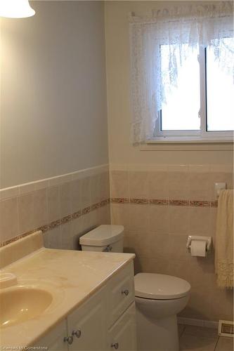 6751 Demetre Crescent, Niagara Falls, ON - Indoor Photo Showing Bathroom