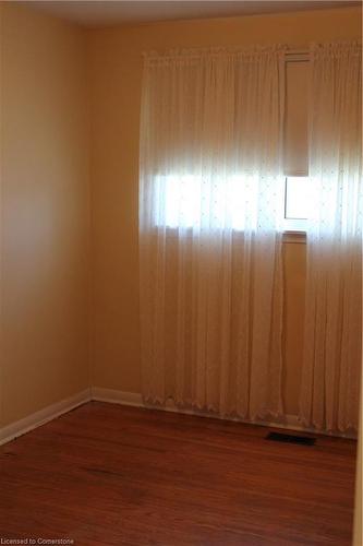 6751 Demetre Crescent, Niagara Falls, ON - Indoor Photo Showing Other Room