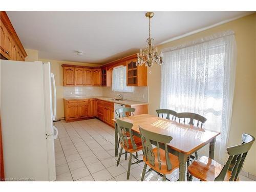 6751 Demetre Crescent, Niagara Falls, ON - Indoor Photo Showing Dining Room