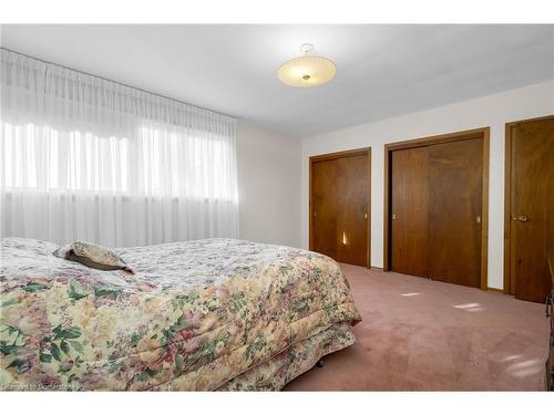 3762-3766 Greenlane Road, Lincoln, ON - Indoor Photo Showing Bedroom