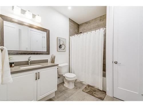 218A-85 Morrell Street, Brantford, ON - Indoor Photo Showing Bathroom