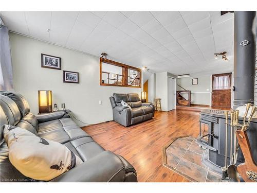 3542 Fifteenth Street, Lincoln, ON - Indoor