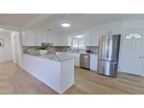 44 Old Cut Boulevard, Long Point, ON - Indoor Photo Showing Kitchen With Upgraded Kitchen