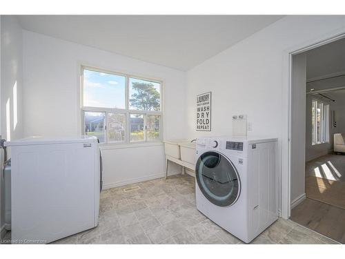 44 Old Cut Boulevard, Long Point, ON - Indoor Photo Showing Laundry Room