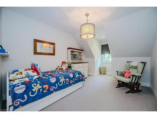 6490 Panton Street, Burlington, ON - Indoor Photo Showing Bedroom