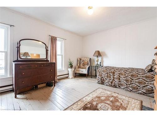 124 Main Street W, Port Colborne, ON - Indoor Photo Showing Bedroom