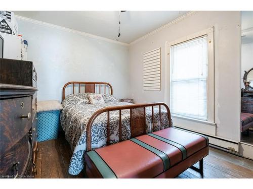 124 Main Street W, Port Colborne, ON - Indoor Photo Showing Bedroom