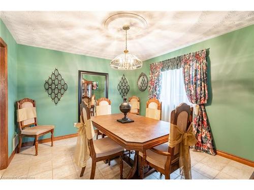 9 Sugarberry Court, Stoney Creek, ON - Indoor Photo Showing Dining Room